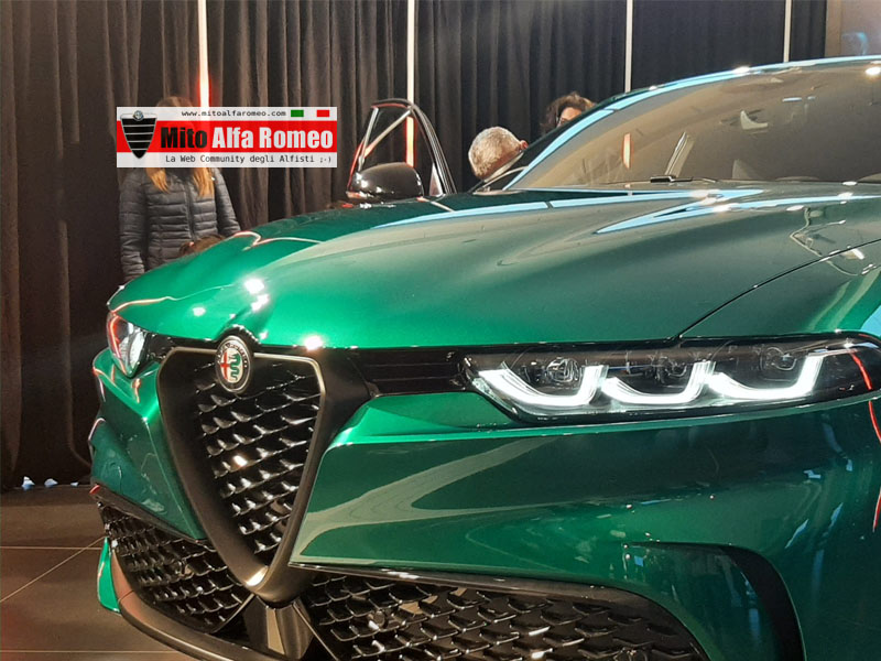 Senza veli a Foggia l’Alfa Romeo Tonale Speciale presso la concessionaria Stellantis Euro Vector: il popolo alfista presente ha accolto la Compact Suv del Biscione con apprezzamento