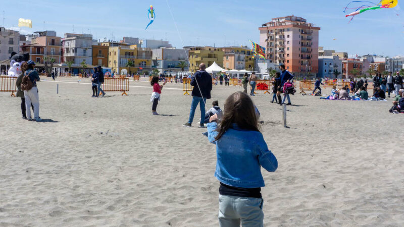 Festival internazionale dell’Aquilone: evento a misura di bambino dal 24 aprile al 4 maggio 2025 a Margherita di Savoia