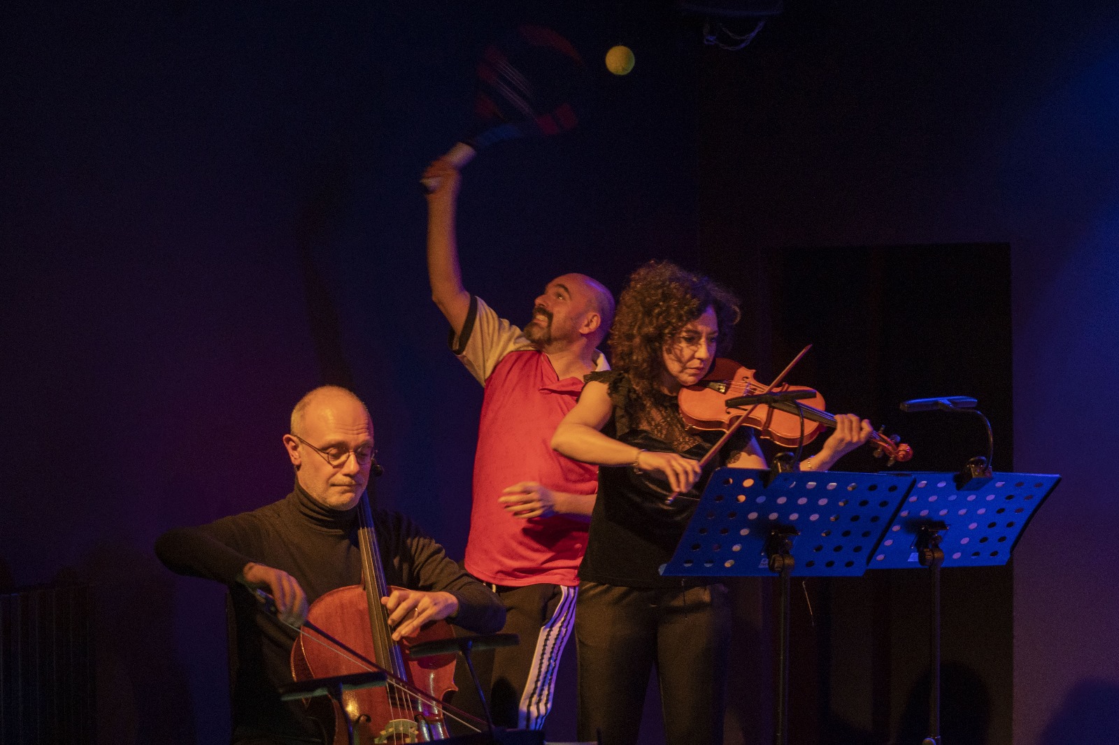 Andrè apre la stagione del Piccolo Teatro Impertinente di Foggia con musica dal vivo e drammaturgia sportiva l’8 e 9 novembre 2025