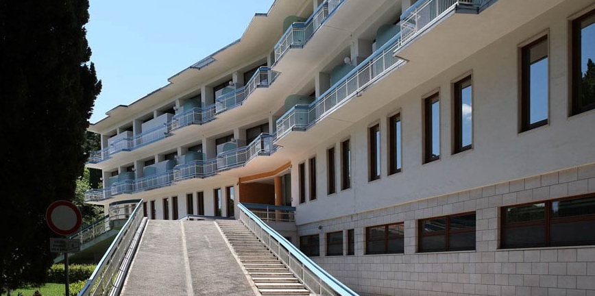 CON LA CLINICA DE LUCA DI CASTELNUOVO DELLA DAUNIA SI AMPLIA L’OFFERTA DI SALUTE DEL GRUPPO TELESFORO