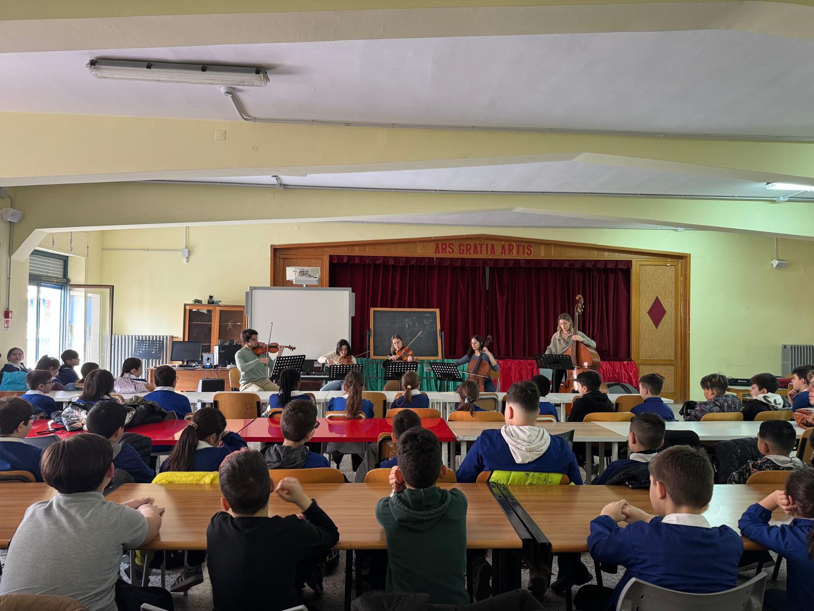 IV edizione di Musica di Classe dal 2 al 6 marzo 2026 un ciclo di dieci lezioni concerto per oltre 500 studenti di Foggia, organizzato dall’Associazione Musica Civica in due Istituti Comprensivi foggiani