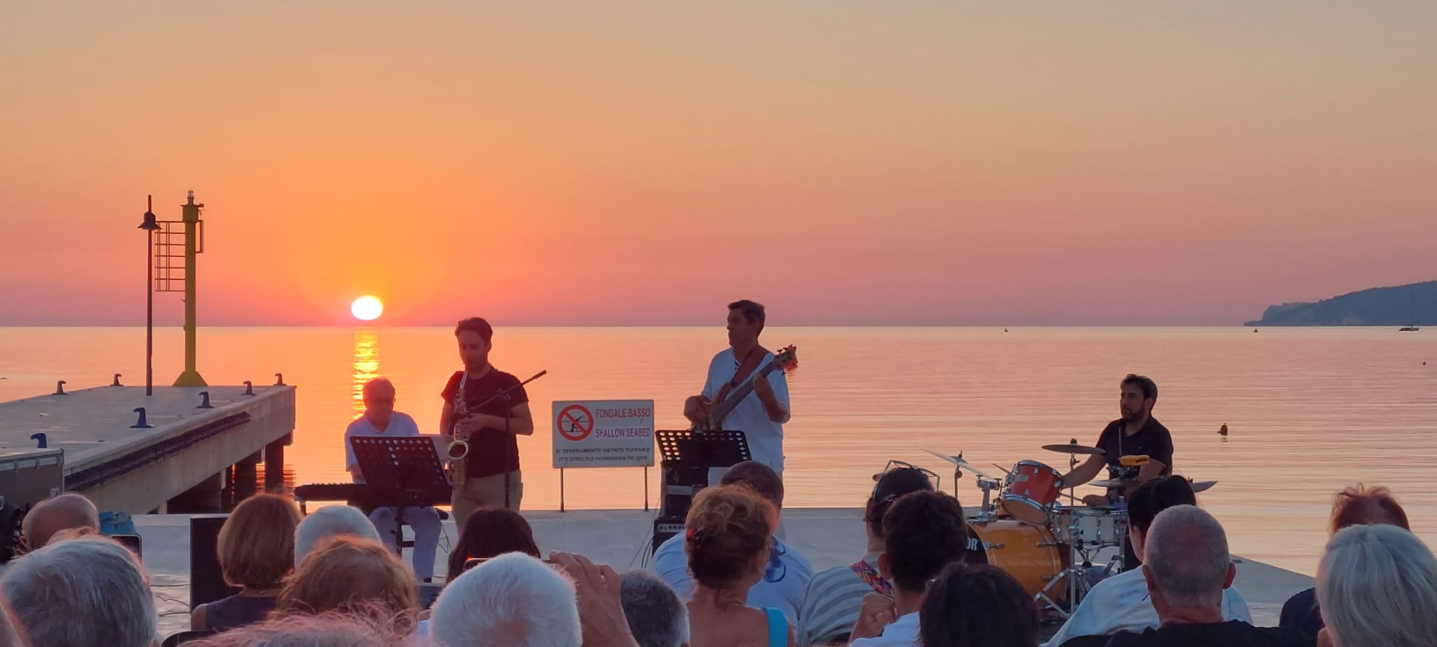 Suoni dall’Aurora II all’alba di San Lorenzo : stelle del jazz al Porto Turistico di Rodi Garganico il 10 agosto 2024