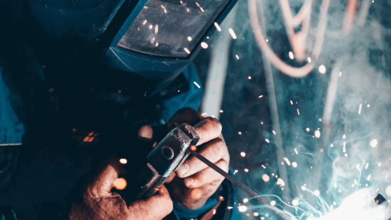 Occupazione in Abruzzo: a dicembre 2025 il tasso sale al 62,4% e la disoccupazione scende al 6,8%