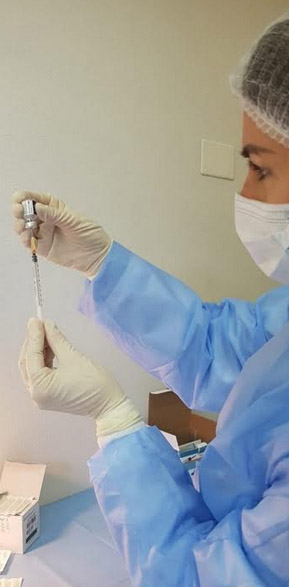 Sono novanta gli operatori sanitari vaccinati al plesso ospedaliero D’Avanzo del Policlinico Riuniti di Foggia con il secondo carico di dosi anticovid il 31 dicembre 2020