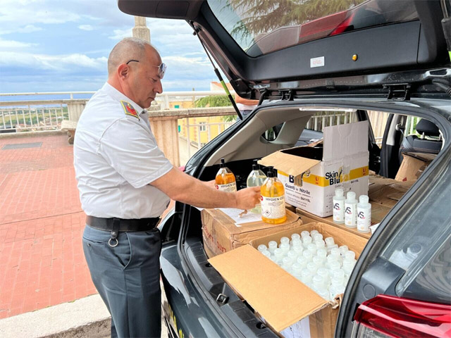 Ventimila litri di alcool etilico sono stati donati dalla Guardia di Finanza all’IRCCS Casa Sollievo della Sofferenza di San Giovanni Rotondo per la produzione di disinfettanti da utilizzare in ambito ospedaliero 