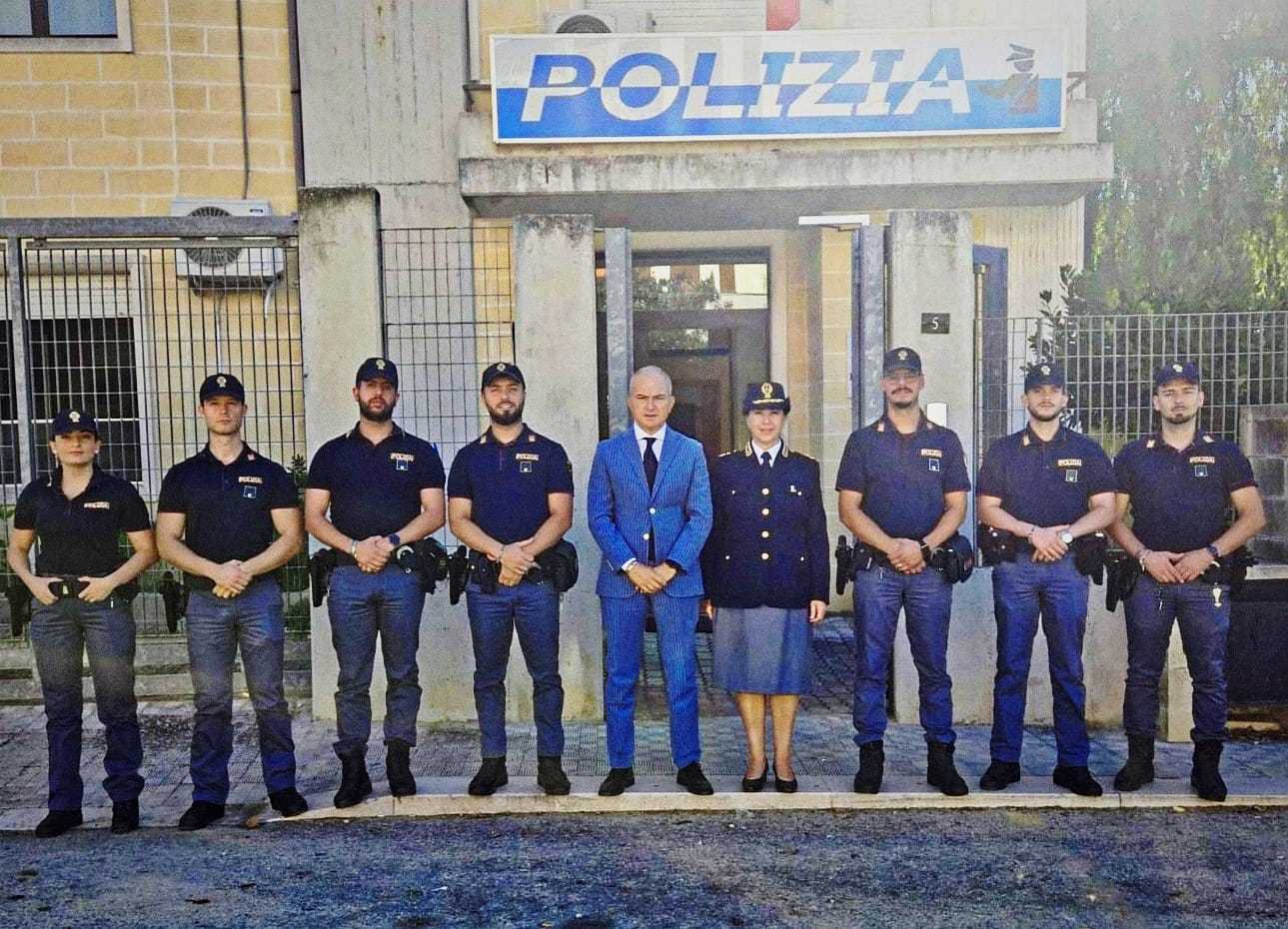 A Lucera potenziato l’organico del locale Commissariato di Pubblica Sicurezza con l’arrivo del nuovo Dirigente, Commissario Capo Dott.ssa Alba Vivolo: otto nuovi agenti destinati all’Ufficio Controllo del Territorio
