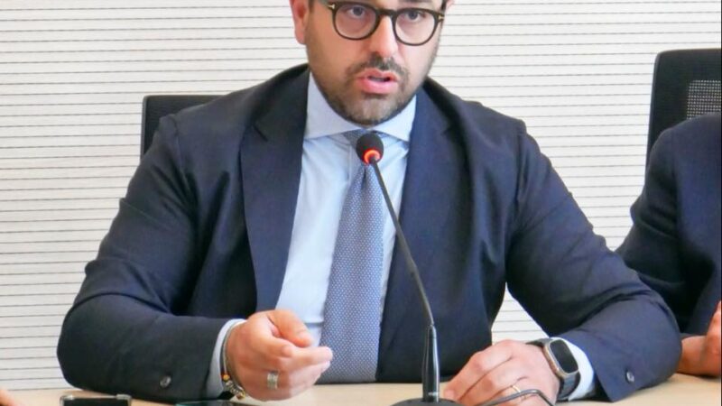 SANITÀ E SERVIZI PUBBLICI, CERA: BASTA RINCORRERE LE EMERGENZE, SERVONO RISPOSTE STRUTTURALI. LA PROPOSTA DEL CONSIGLIERE REGIONALE GARGANICO PER RIFORMARNE L’ORGANIZZAZIONE