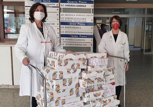 Torna il sorriso sui volti dei piccoli degenti del Policlinico Riuniti: consegnati i doni ai bambini ricoverati