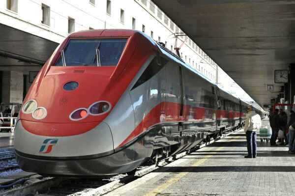 Collegamento ferroviario Bari-Roma, il sindaco Landella contrario all’ipotesi di bypassare la stazione di Foggia